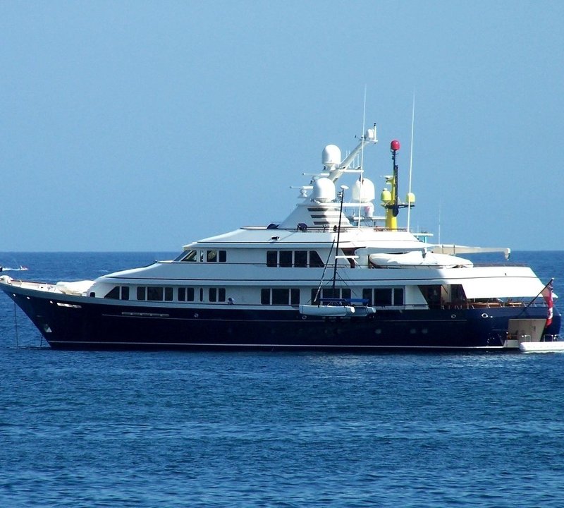 Yacht AURORA B, Feadship CHARTERWORLD Luxury Superyacht Charters